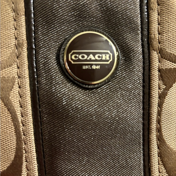 Coach Signature Jacquard fabric with Stripe Brown Front Logo Hobo purse. - Picture 3 of 15
